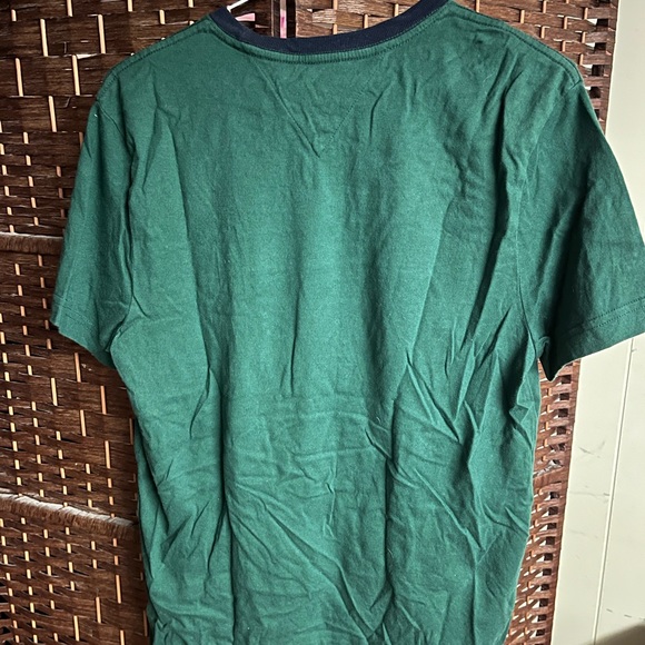 3 Small Tommy Hilfiger Tee shirts - Picture 3 of 6